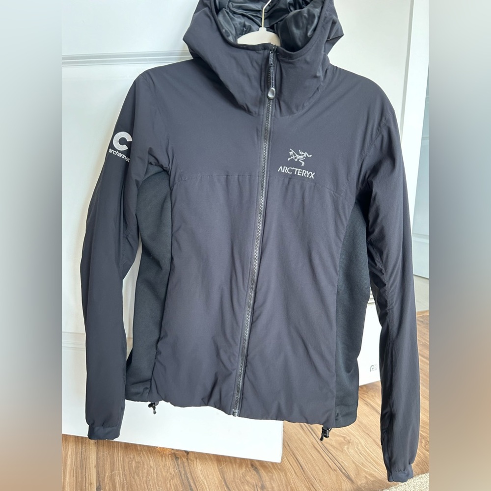 Arcteryx Hooded Jacket, Black, Large
